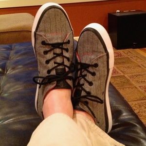 Meet your Posher, Kevin